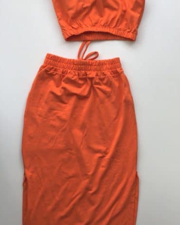 jeitodemulher_shop conjunto cropped saia midi moletinho laranja neon