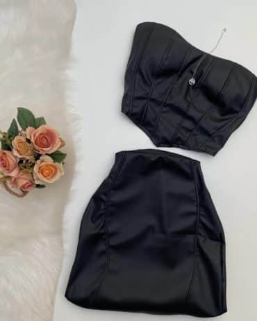 jeitodemulher_shop conjunto couro eco cropped corselete saia preto